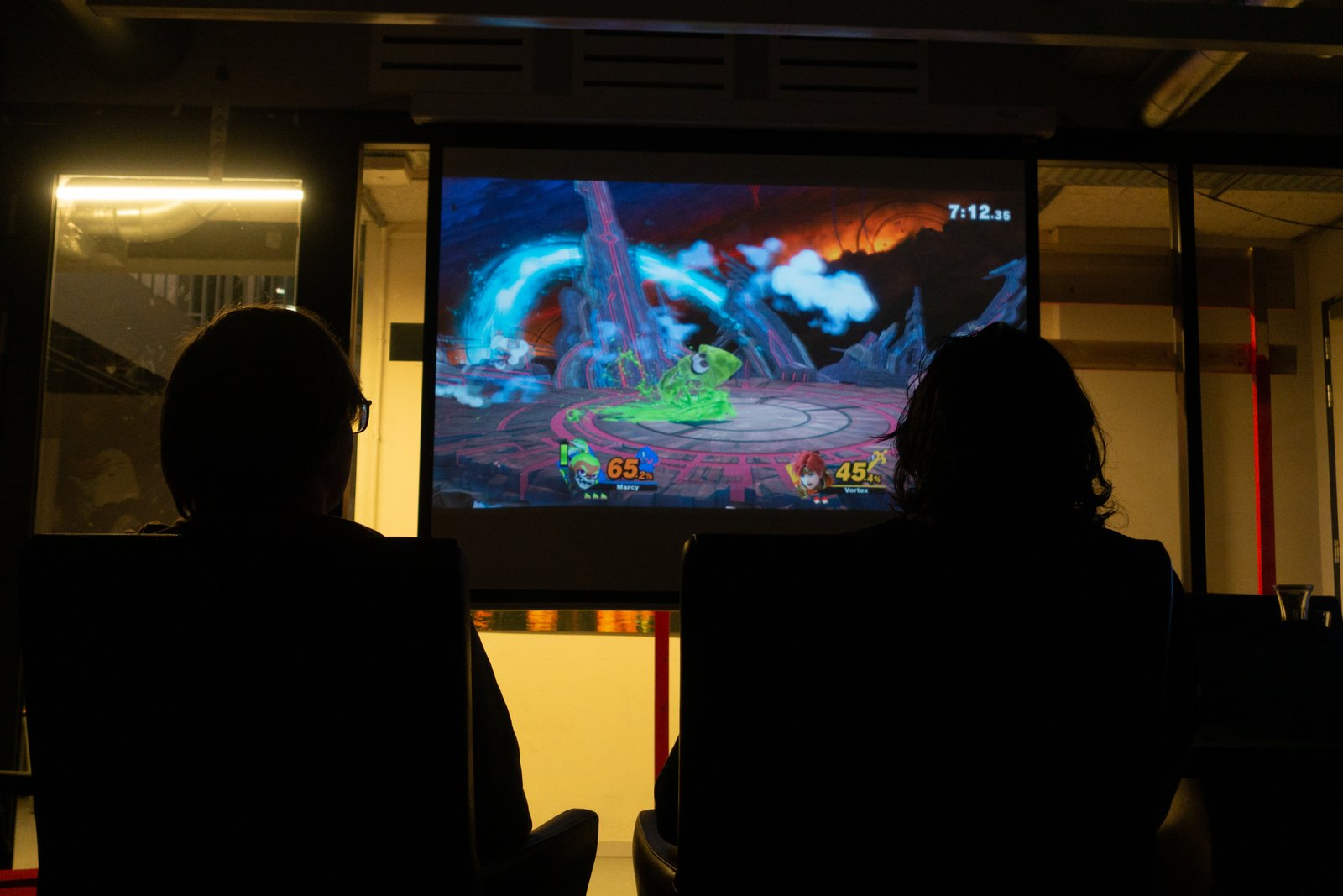 Kinjin members playing Super Smash Bros